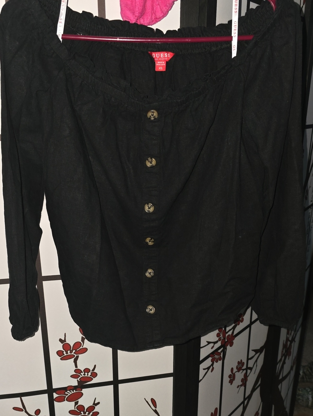 GUESS Black Long-Sleeve Off-Shoulder Button Front Blouse